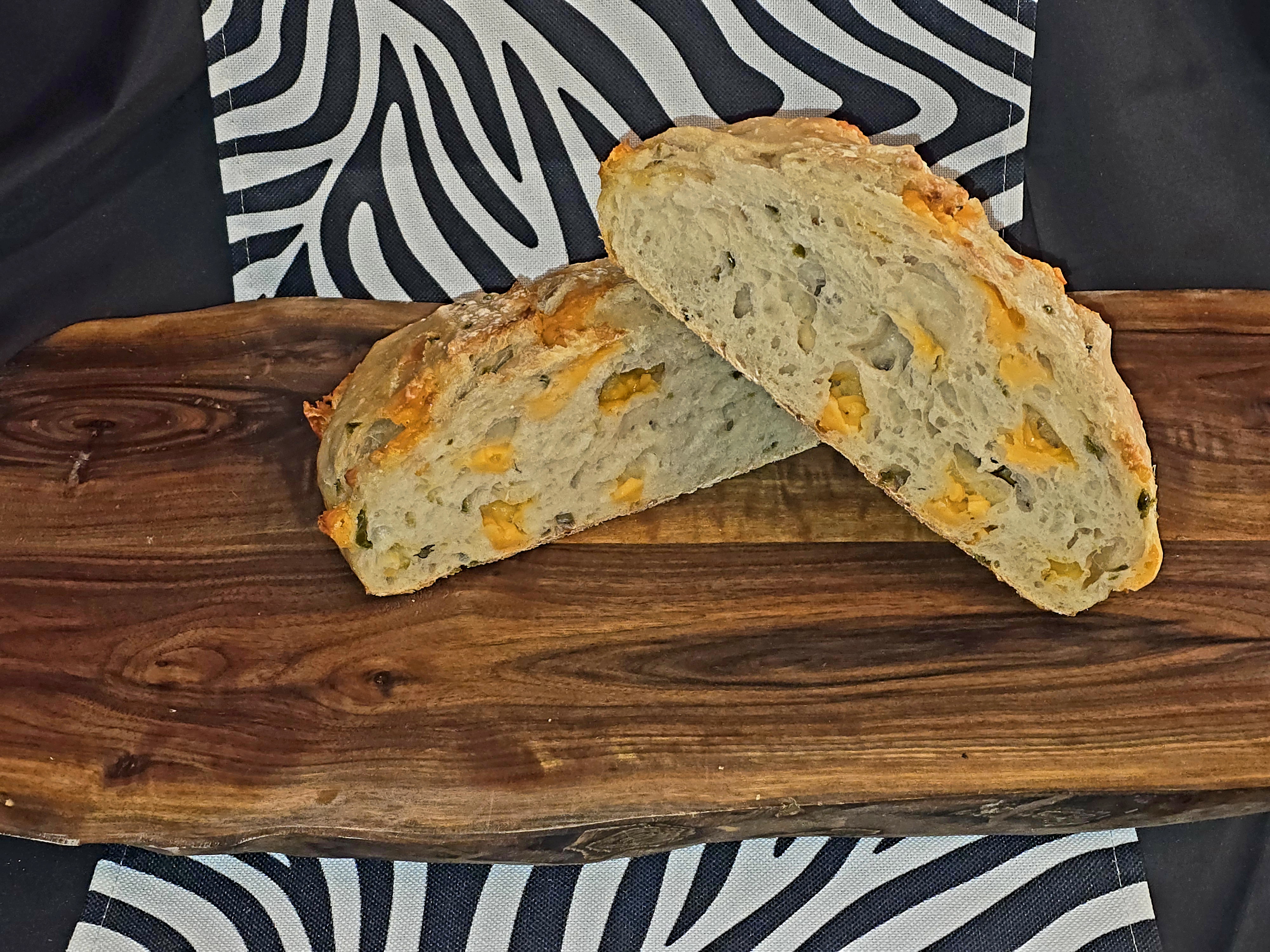 Cheddar Jalapeño Cut